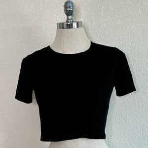 Zara Top Womens M Medium Black Crew Neck Short Sleeve Cropped T-Shirt